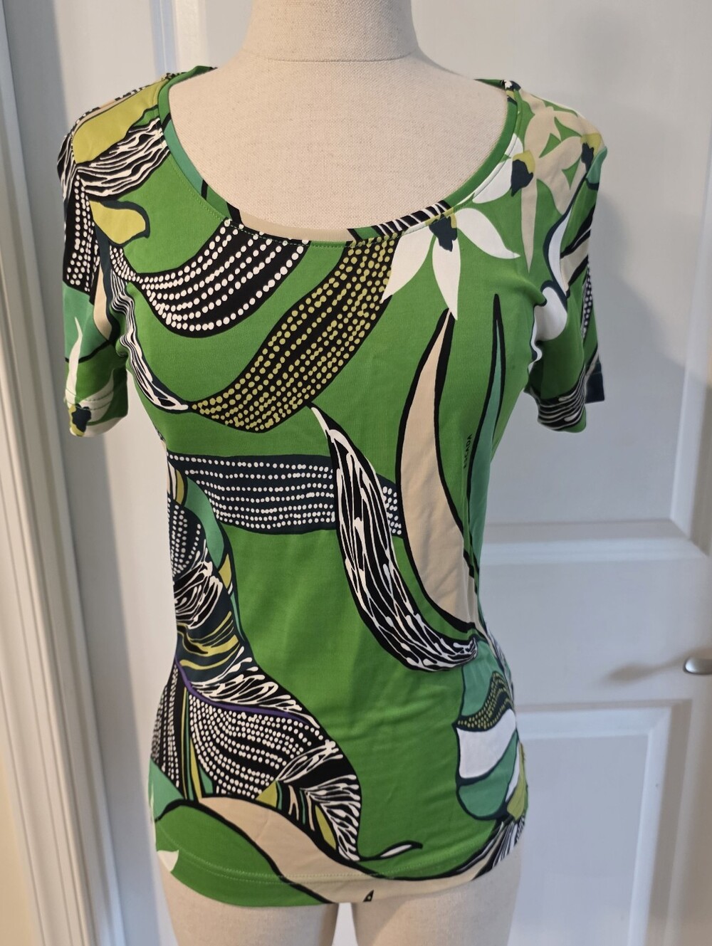 Escada Shirt Size 32 Or XS